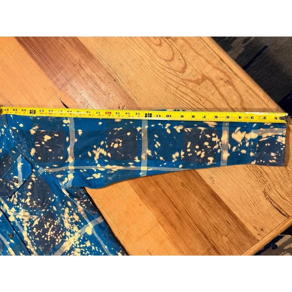 Angry Minnow Clothing Co Bleached Plaid Flannel Shirt Women's Graphic Pin Up - Picture 7 of 7